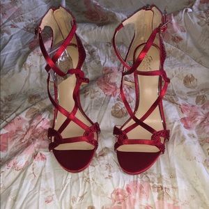 Jewel Badgley Mischka red embellished heels Sz 10